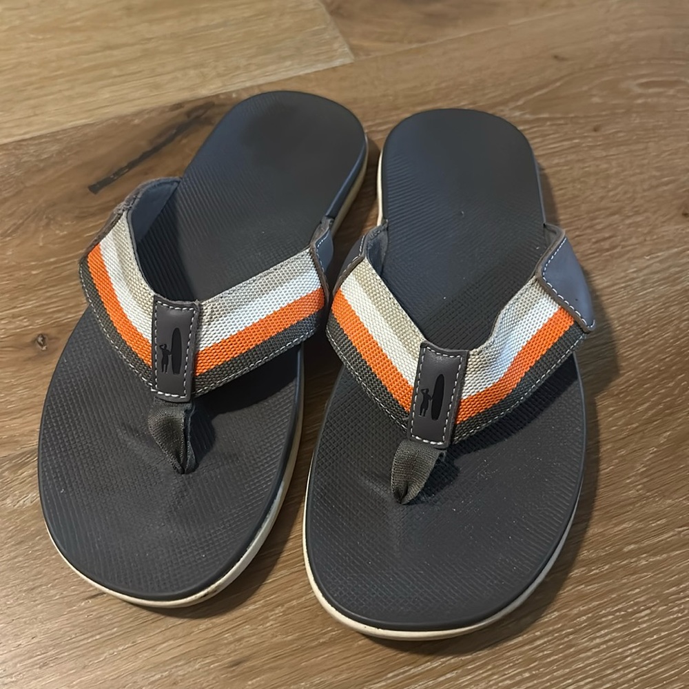 Johnnie-O Boardwalk sandal sz 9